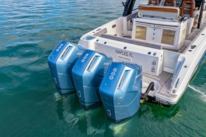 42FT (12.8M) BOSTON WHALER