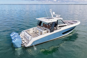 42FT (12.8M) BOSTON WHALER