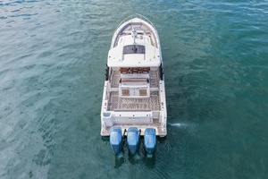 42FT (12.8M) BOSTON WHALER
