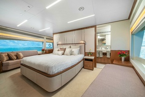 RIO 90ft Horizon Yacht For Sale