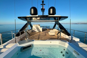 LA VETTA 127ft Custom Line Yacht For Sale