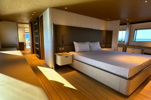 LA VETTA 127ft Custom Line Yacht For Sale