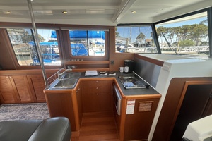 2015 Beneteau Swift Trawler 34 thumbnail 26