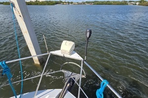 1998 Carver 405 Aft Cabin Motor Yacht thumbnail 27