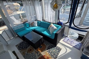 1998 Carver 405 Aft Cabin Motor Yacht thumbnail 6