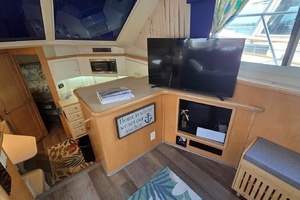 1998 Carver 405 Aft Cabin Motor Yacht thumbnail 34