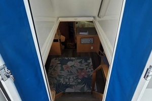 1998 Carver 405 Aft Cabin Motor Yacht thumbnail 30