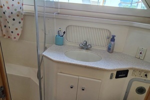 1998 Carver 405 Aft Cabin Motor Yacht thumbnail 54