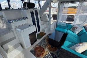 1998 Carver 405 Aft Cabin Motor Yacht thumbnail 5