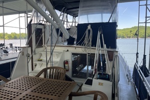 1987 Grand Banks 49 Motor Yacht thumbnail 7