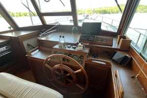 1987 Grand Banks 49 Motor Yacht thumbnail 32