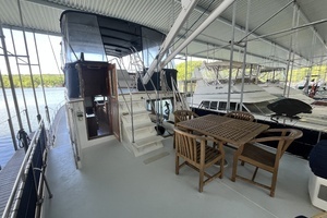 1987 Grand Banks 49 Motor Yacht thumbnail 17