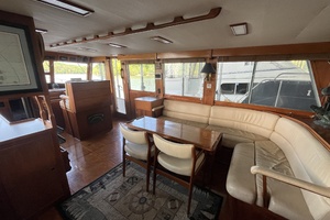 1987 Grand Banks 49 Motor Yacht thumbnail 24