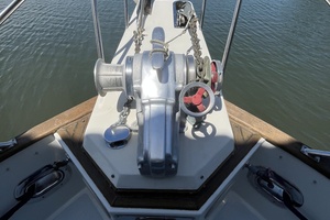1987 Grand Banks 49 Motor Yacht thumbnail 11