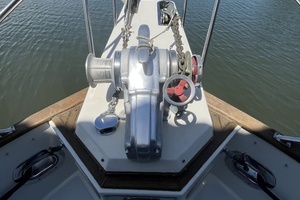 1987 Grand Banks 49 Motor Yacht thumbnail 11