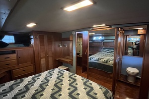 1987 Grand Banks 49 Motor Yacht thumbnail 40