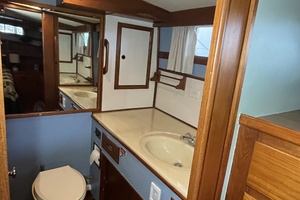1987 Grand Banks 49 Motor Yacht thumbnail 42