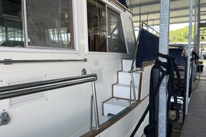 1987 Grand Banks 49 Motor Yacht thumbnail 4