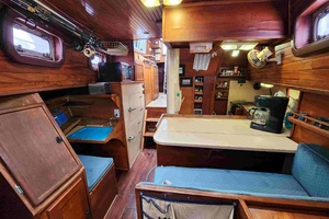Margaritaville 39ft Bruce Roberts Yacht For Sale