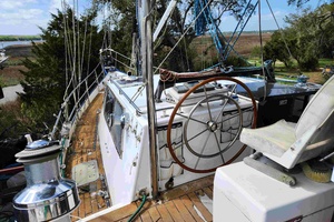 Margaritaville 39ft Bruce Roberts Yacht For Sale