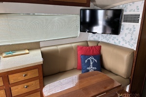 2005 Luhrs Convertible thumbnail 21
