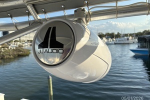 2005 Luhrs Convertible thumbnail 44