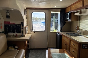 2005 Luhrs Convertible thumbnail 19