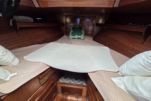 Sabrina 40ft Hinckley Yacht For Sale