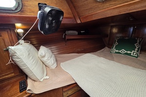 Sabrina 40ft Hinckley Yacht For Sale