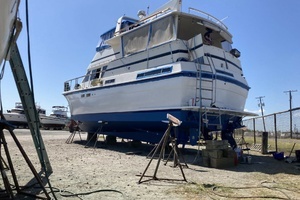 1982 Gulfstar 48 Aft Cabin thumbnail 6