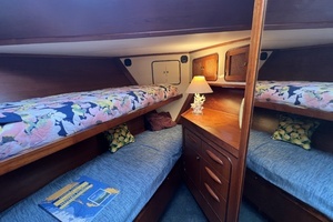 1982 Gulfstar 48 Aft Cabin thumbnail 7