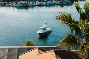 LONG N STRONG 42ft HCB Yacht For Sale