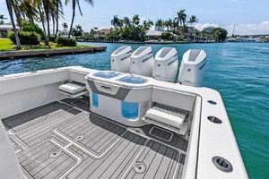 LOONEY TUNE 43ft Invincible Yacht For Sale