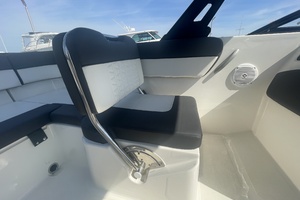 Photo 6062744 for 2019 Bayliner VR6 Bowrider I/O  