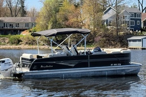 24ft Misty Harbor Yacht For Sale