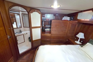 Consaltant 42ft Present Yachts Yacht For Sale