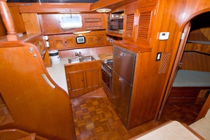 Consaltant 42ft Present Yachts Yacht For Sale
