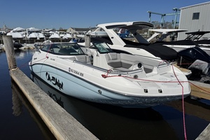 Photo 6063185 for 2019 Hurricane SunDeck 2486 OB  