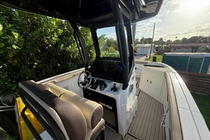 2024 Yamaha Boats 255 FSH Sport H thumbnail 6
