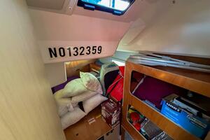 2022 Beneteau 40.1 thumbnail 25