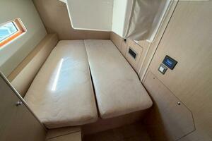 2022 Beneteau 40.1 thumbnail 21