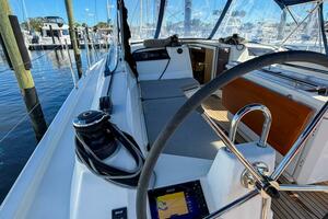 2022 Beneteau 40.1 thumbnail 55