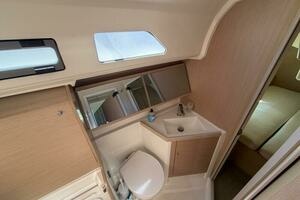 2022 Beneteau 40.1 thumbnail 18