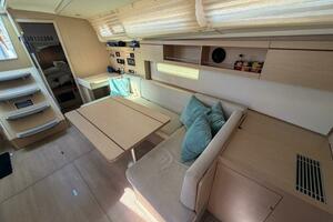2022 Beneteau 40.1 thumbnail 7