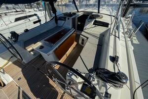 2022 Beneteau 40.1 thumbnail 70