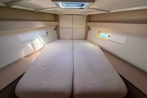 2022 Beneteau 40.1 thumbnail 13