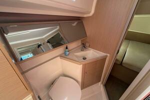 2022 Beneteau 40.1 thumbnail 19