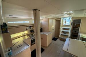 2022 Beneteau 40.1 thumbnail 6