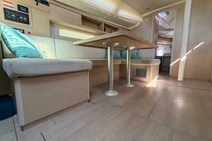 2022 Beneteau 40.1 thumbnail 8