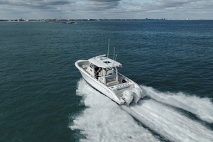 Boyer s Pursuit III 32ft Pursuit Yacht For Sale